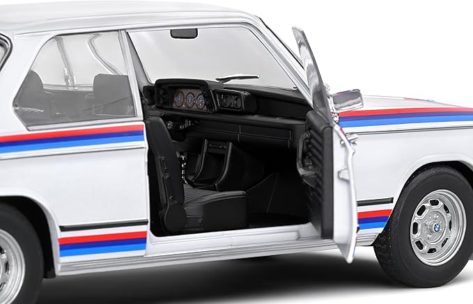 BMW 2002 Tii Turbo Evocation White – 1:18 Diecast Model by Solido – Classic Motorsport-Inspired Collectible