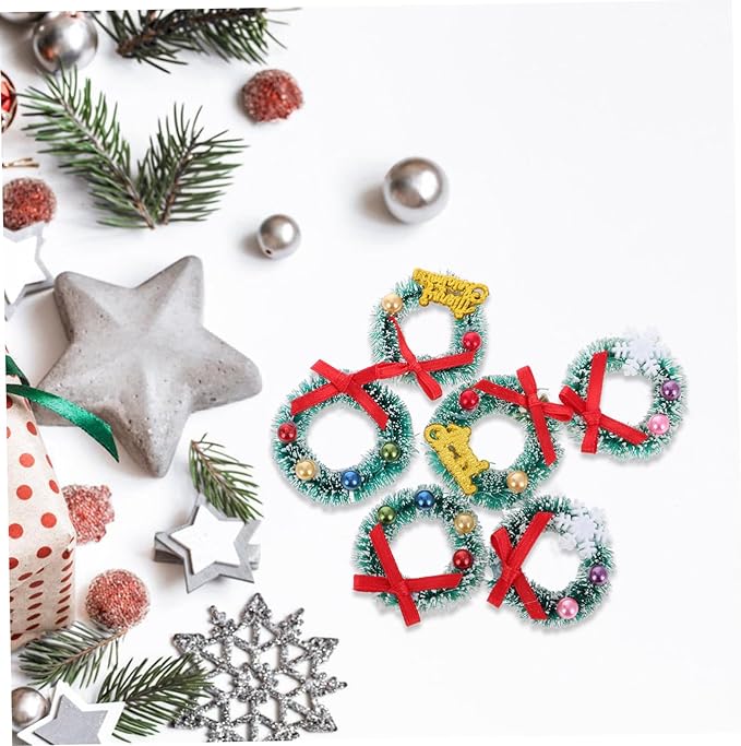 VOSAREA 24pcs Mini Wreath Ornament for Dollhouse Decor Lifelike Xmas Garland for Holiday Home Party Decoration Versatile Miniature Wreaths for Festive Atmosphere