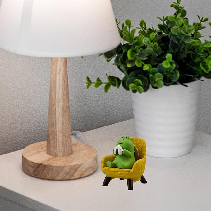 Refintural Miniature Frog Figurines Statue - Cute Frog Sculpture for Outdoor Fairy Garden and Desk Decorations - Adorable Frog Figurine Statue Decor for Plant Shelf Desk Office Bedroom(Yellow Sofa)