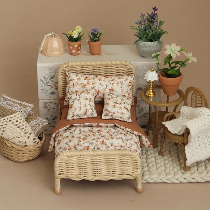 1:12 Scale Dollhouse Wicker Bed Set Handmade Miniature Rattan Bed with Pumpkin Bedding Natural and Brown Colors Dollhouse Bedroom Furniture Decor (Light +Pumpkin)