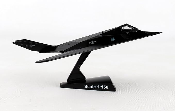 Daron Worldwide Trading F-117 Nighthawk 1:150 Vehicle , Black, Large