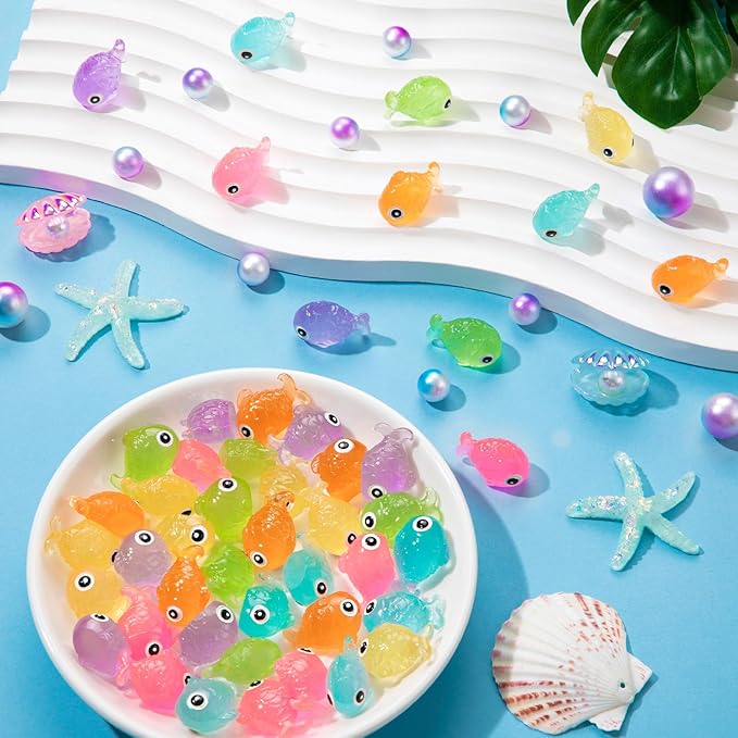 LHSYFBZ 96Pcs Luminous Mini Resin Fish, Miniature Glow in Dark Fish Figurines for Garden, Aquarium, Dollhouse Decor & Crafts