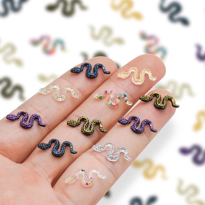 200 Pieces Colorful Mini Snakes Dollhouse Tiny Resin Snakes Micro Fake Snakes for Crafts Dollhouse Fairy Garden Micro Landscaping Decoration Mini Halloween Figurines