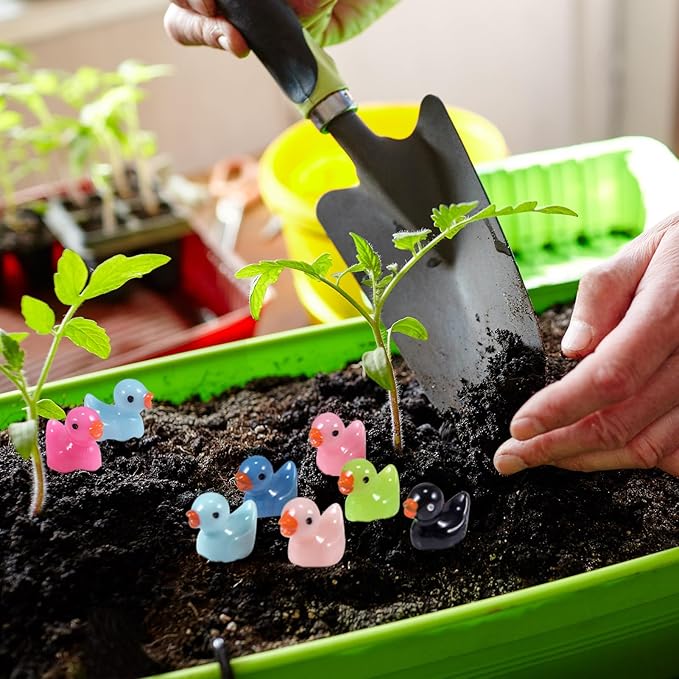 HUADELAIMA 200 Mini Duck Set 20 Colors 10 Each 0.7 x 0.6 x 0.4 Inches Ideal for Dollhouse Mini Fairy Gardens Aquarium Potted Plants Hide and Seek Creative DIY