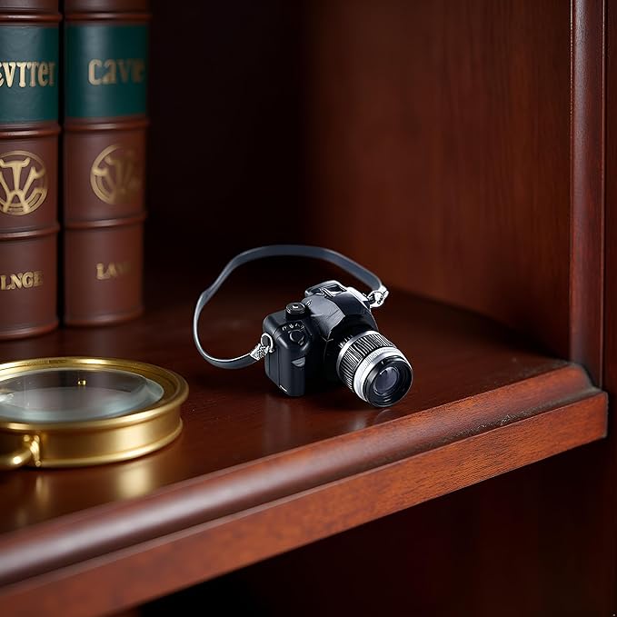 2Pcs Black 1:4 Scale Mini Camera Prop Ornament Vintage Camera Model, Miniature Digital Camera Mini Decoration Accessories Photography Props Ornament