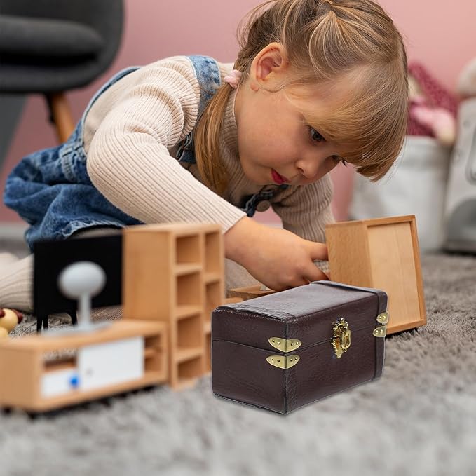 Vintage Dollhouse Miniature Suitcase Model Storage Case for Mini House Decor Elegant Wooden and Leather Travel Trunk Miniature Luggage for Dollhouses and Play Scenes