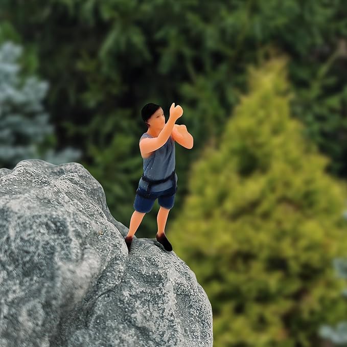 KH866 3Pcs 1:64 Miniature Scene Figurines – Rock Climbing Figures for Dioramas Photography Props Sports Theme Decoration Models for Adults