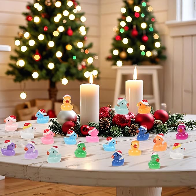 160 PCS Mini Resin Ducks Wearing Santa Hats, 16 Color Tiny Christmas Duck Figures for Dollhouse, Fairy Garden Ornaments, Xmas Goodie Bag Fillers Party Favors Supplies, Classroom Prizes