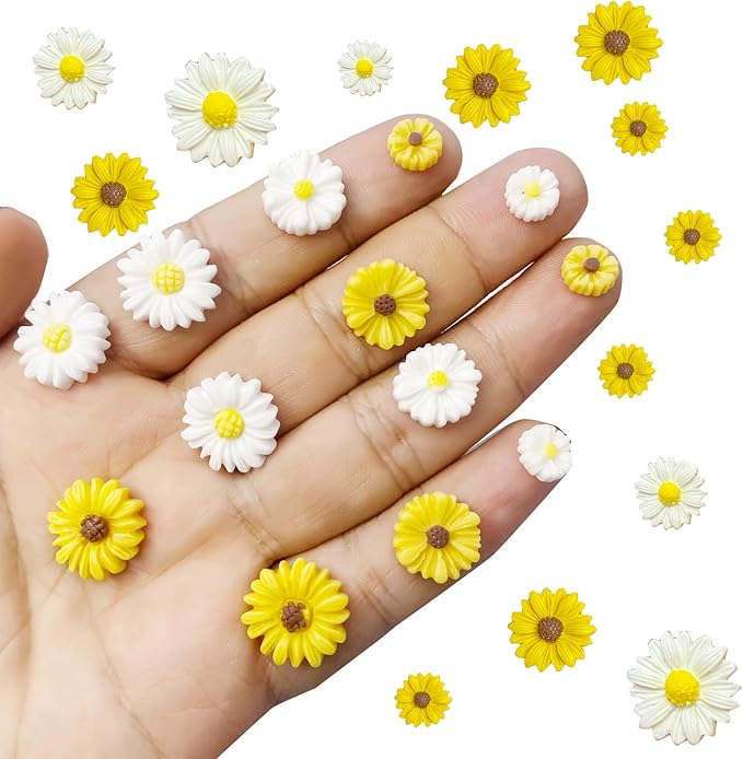 120PCS Resin Daisy Flower for Crafts Dollhouse Miniatures Resin Mini Things Tiny Daisy Flowers for Fairy Garden Dollhouse Micro Landscaping Decoration 3size (Daisy Flowers)