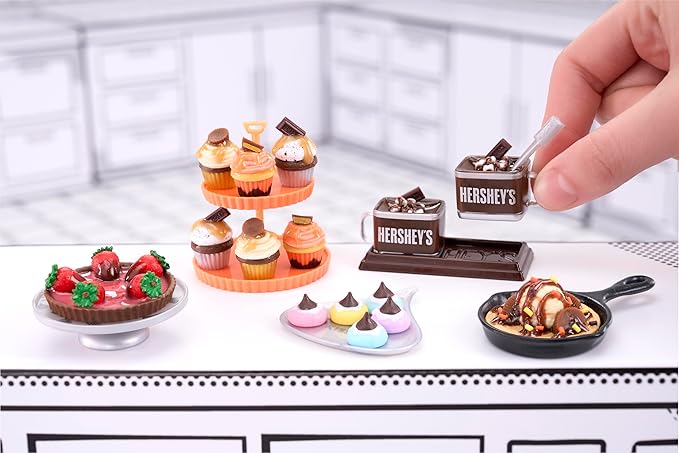 MGA's Miniverse Make It Mini Food Hershey Multipack Mini Collectibles, DIY, Resin Play, Replica Food, NOT Edible, Collectors, 8+