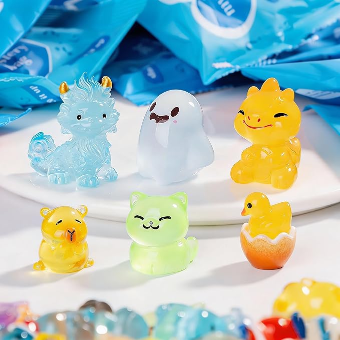100 Pcs Glow in The Dark Mini Resin Animals,Mystery Blind Bags Bulk Assortment with Tiny Miniature Figurines for DIY Crafts,Fairy Garden Decor,Dollhouse Accessories,Party Supplies