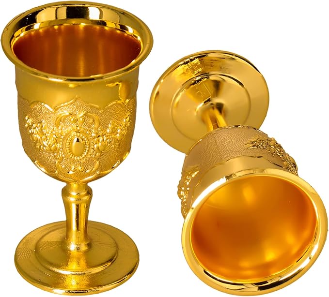 Mini Gold Goblet, 2PCS Altar Chalice 25ml Holy Altar Chalice Metal Shot Glasses Wine Cup Medieval Goblet for Wine Liqueur Whiskey, 1.5 x 2.7in