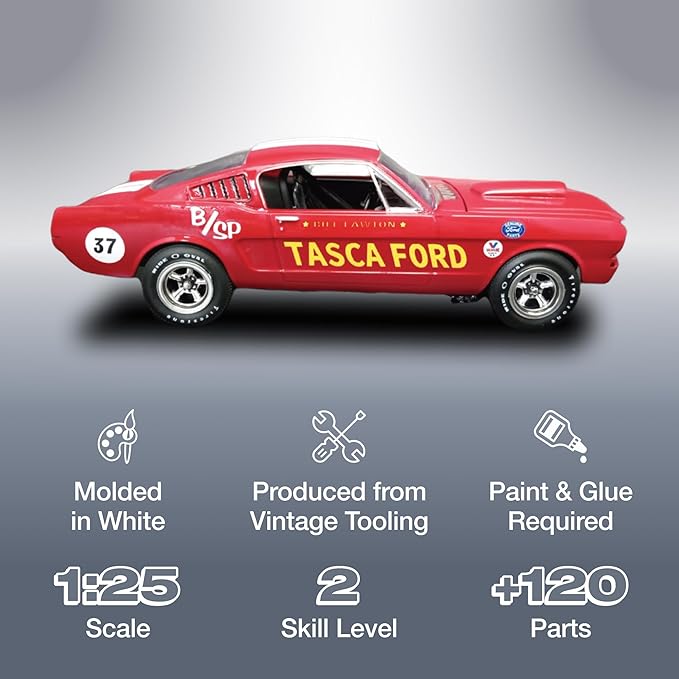AMT 1966 Ford Mustang Fastback 2+2 1:25 Scale Model Kit