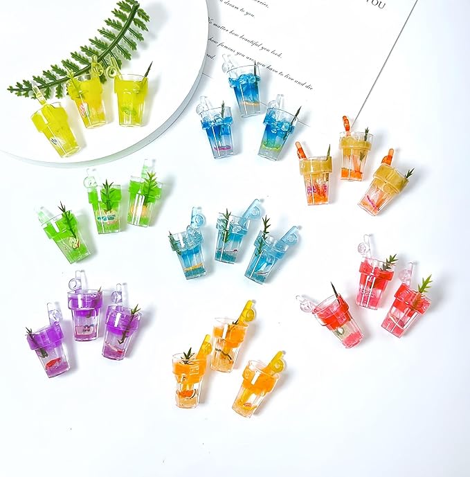 8 Pieces Miniature Dollhouse Drinks Set – Resin Glass Cup and Fruit Beverage Bottles, Simulated Drink Models for Summer Leisure-Themed Decor Decor, 1.05 x 0.39 Inch Mini Props for DIY Craft Display