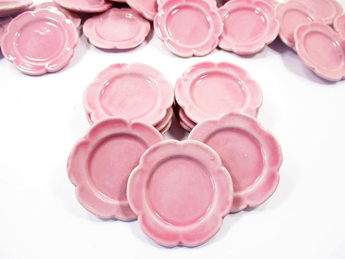 Dollhouse Miniature Kitchenware Ceramic 9 Pink Scallop Plate Dish 4cm 1:6 2356