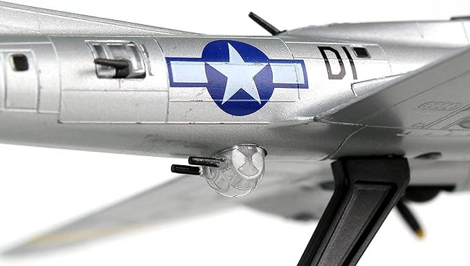 Daron Boeing B-17 Flying Fortress B-17G Die-Cast Model – 1:155 Scale WWII Heavy Bomber Replica with Display Stand, Highly Detailed, 5.75” Length x 8” Wingspan, Adult Collectible Ages 14+