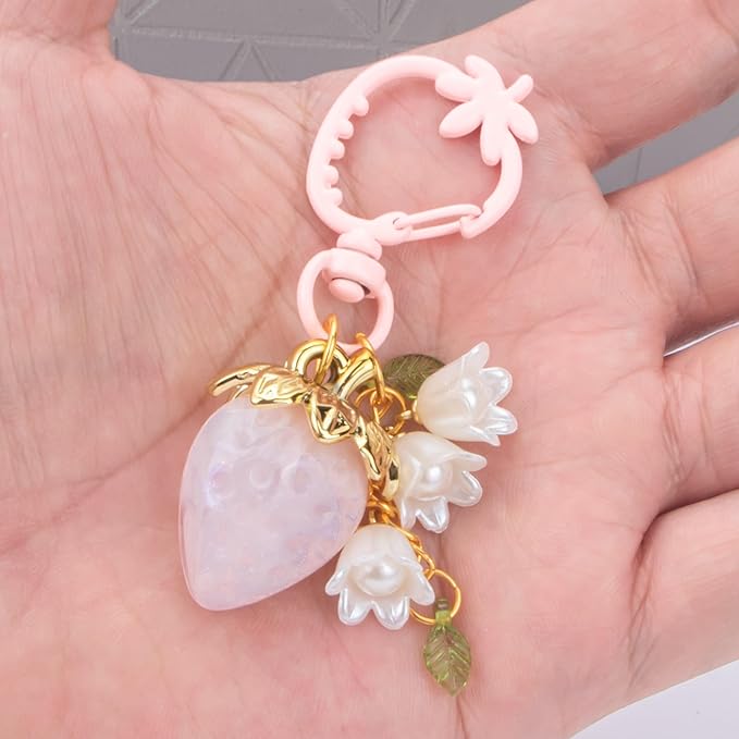 Wikavanli Cute Strawberry Keychain,Bag Charms,Kawaii Heart Flower Daisy Key chains Accessories Decor for Women Girls Purse