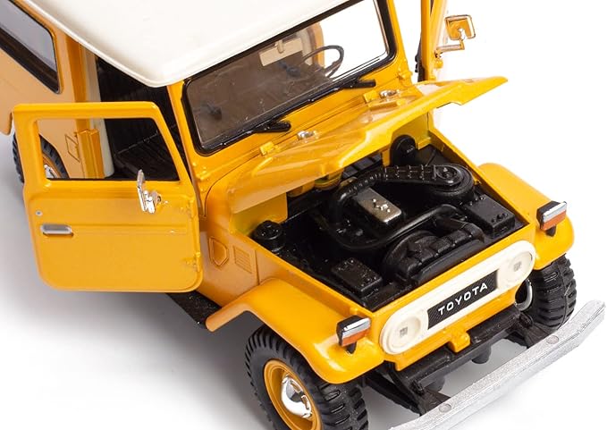 Motormax All Star Toys Exclusive Toyota Land Cruiser FJ40 Yellow 1/24 Diecast Model 79323 FJ40 J40