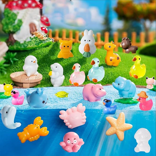 135 Pcs Mini Resin Animals Tiny Resin Animal Miniature Animals Figurines Small Little Animal Figures Bulk for Fairy Garden Micro Landscape Accessories Dollhouse Hide Crafts Décor