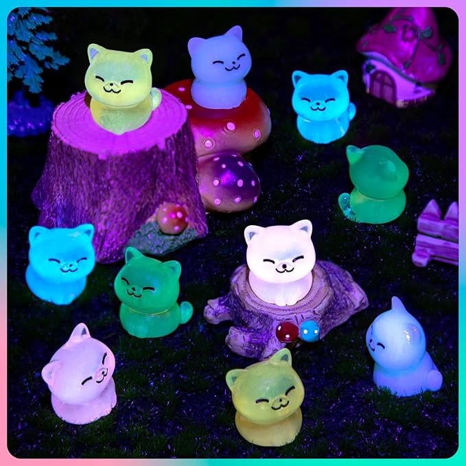 60Pcs Luminous Mini Resin Glow in The Dark Tiny Cat Ornament for Garden Landscape Aquarium Dollhouse Birthday Party Room Crafts Decor
