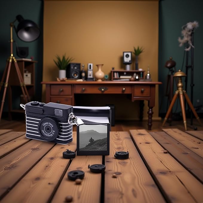 1Pc Black 1:4 Scale Mini Camera Prop Ornament Vintage Camera Model,Vintage Camera Prop,Miniature Camera,Prop Camera,Miniature Digital Camera Mini Decoration Accessories，Dollhouse Accessories(WFA1142)