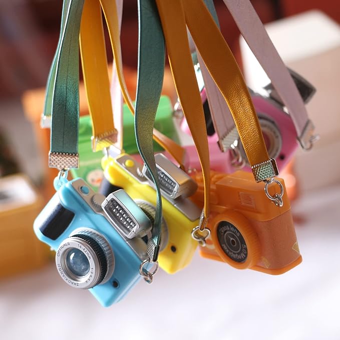 SXFSE Dollhouse Accessories, 1 Pc Miniature 1:12 Dollhouse Miniature Scene Model Mini Camera with Lanyard (E)