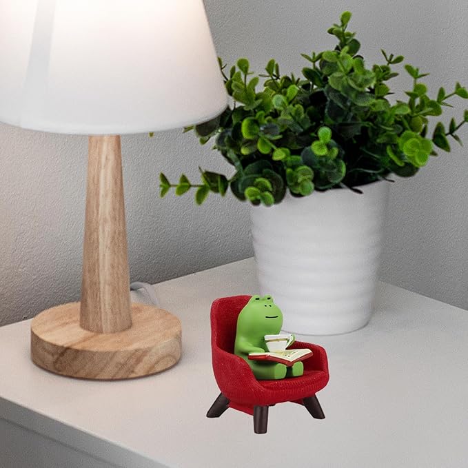 Refintural Miniature Frog Figurines - Funny Frog Sculpture for Shelf, Desk Decoration - Frog Desk Accessories - Perfect Cute Frog Gift for Frog Lovers (Red Sofa)
