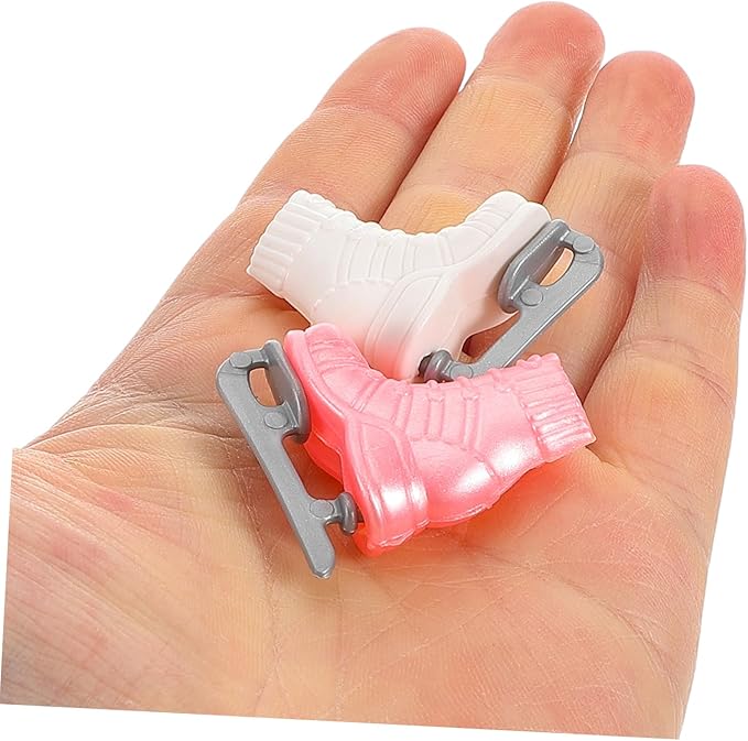 Kisangel 4pairs Miniature Ice Skates Dolly Skates Dollhouse Decor Accessories Realistic Toy Dolls