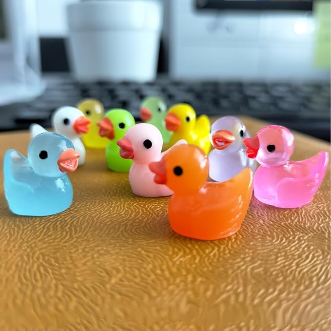 100pcs Mini Luminous Ducks & Resin Ducks for Micro Garden & Dollhouse Decor