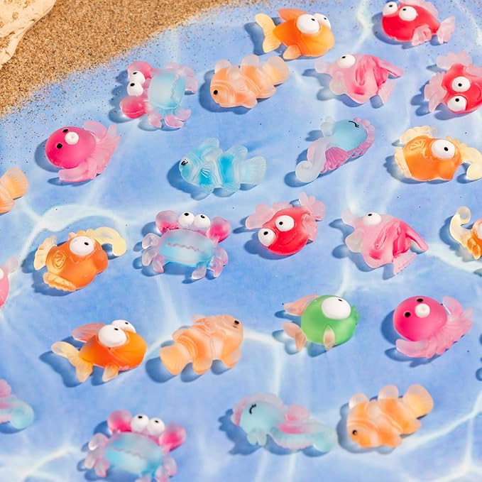 100 Pcs Mini Resin Sea Animals Variety Tiny Ocean Animals Figures Miniature Little Small Animal Figurines Bulk for Micro Fairy Garden Landscape Dollhouse Accessories Hide Crafts Decor Aquarium