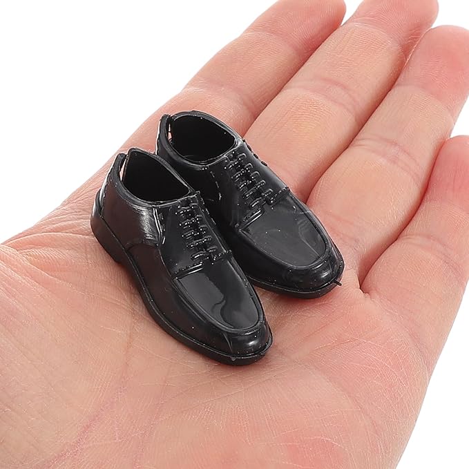 ERINGOGO 10 Pairs Miniature Black Doll Shoes for Scale Dolls Charming Design for Dollhouse Games and Micro Landscape Decorations Easy Swap