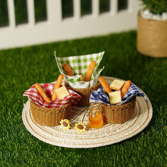 Miniature Food Dollhouse Accessories Garden Decor 1:12 Scale Bread Honey Picnic Basket Cloth Flowers 9PCS Garden Decoration Mini Room Display Props Model (Green Picnic Cloth)