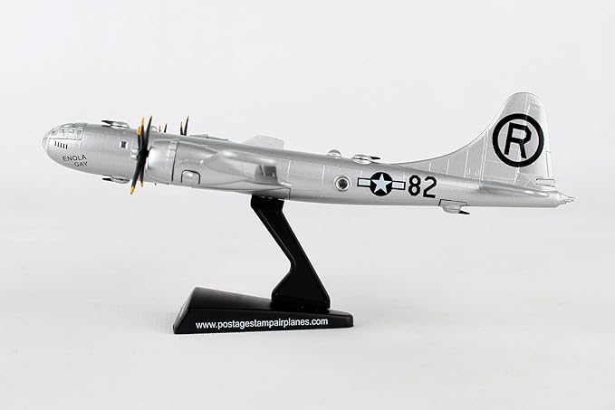 Daron Worldwide Trading B-29 Superfortress Enola Gay Vehicle (1:200 Scale) , White