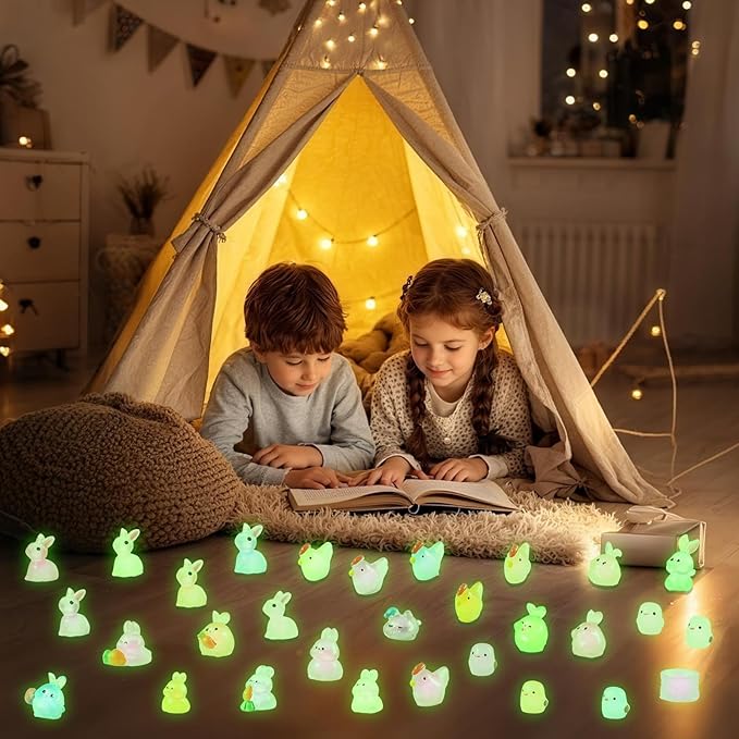 210Pcs Mini Resin Animals Figures, Glow in The Dark Small Plastic Animals Bulk, 20+ Styles Tiny Animal Toys for Dollhouse, Fairy Garden, Aquarium Decor, DIY Crafts & Hide and Seek Games