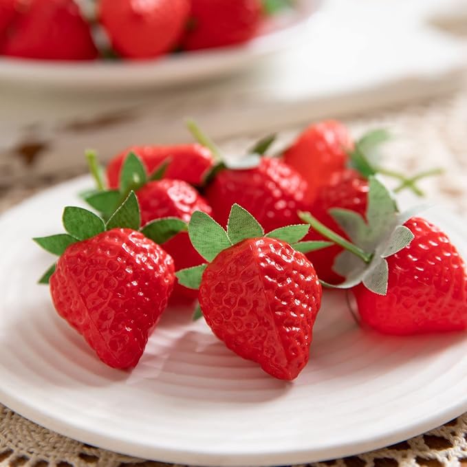 36 Pieces Fake Strawberries Fake Fruit Artificial Strawberry Kitchen Décor Plastic Strawberry Party Decorations Realistic Fake Food Lifelike for Display Photography Props