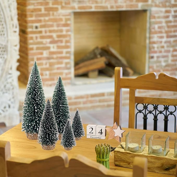 Mini Christmas Tree Small Christmas Tree Desktop Miniature Pine Tree Sisal Bottle Brush Trees with Wooden Base for Christmas Decor Christmas Party Home Table Craft Decorations