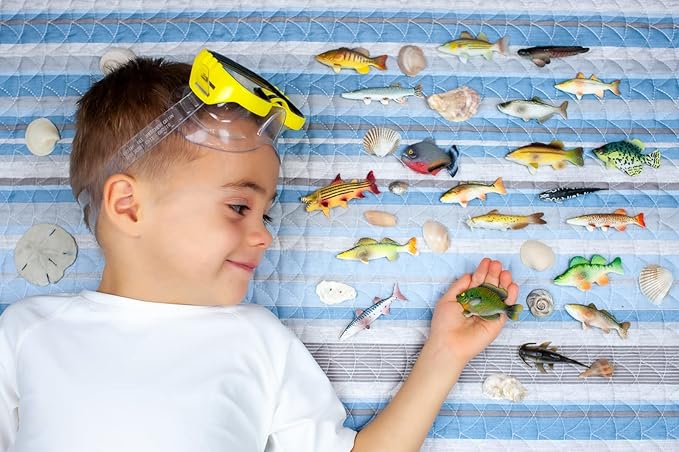Toy Fish Set American Angler Collection and River Monster Collection (American Angler Collection)