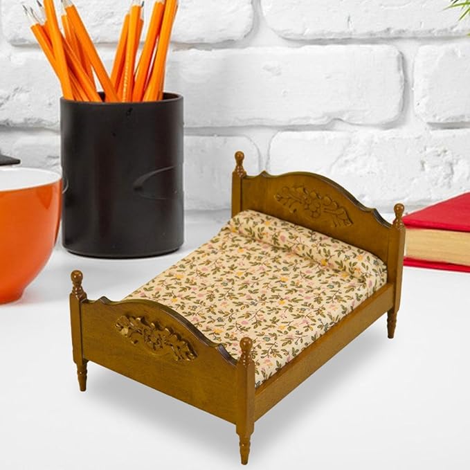 1:12 European Double Bed Model Miniature Wooden Bed DIY Scene Model 1/12 Miniature Bedroom Furniture for Bedroom Decoration