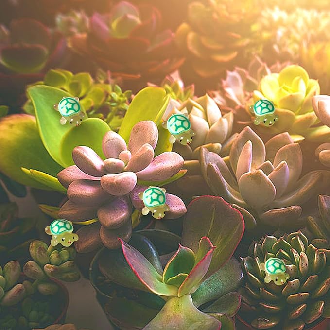 50pcs Luminous Mini Resin Turtles, Resin Animals, Mini Turtles, Marine Craft Decoration, Suitable for Decoration of Gardens, Parties, Miniature Landscapes (Green)
