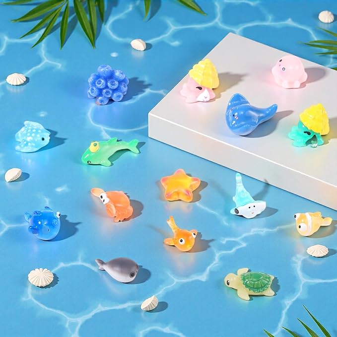 50 Pcs Mini Ocean Resin Animals Figures 50 Styles Tiny Sea Animal to Hide Little Animals Figures for Aquarium Decorations Fish Tank Ornaments Fairy Garden Miniature Landscape Dollhouse Accessories