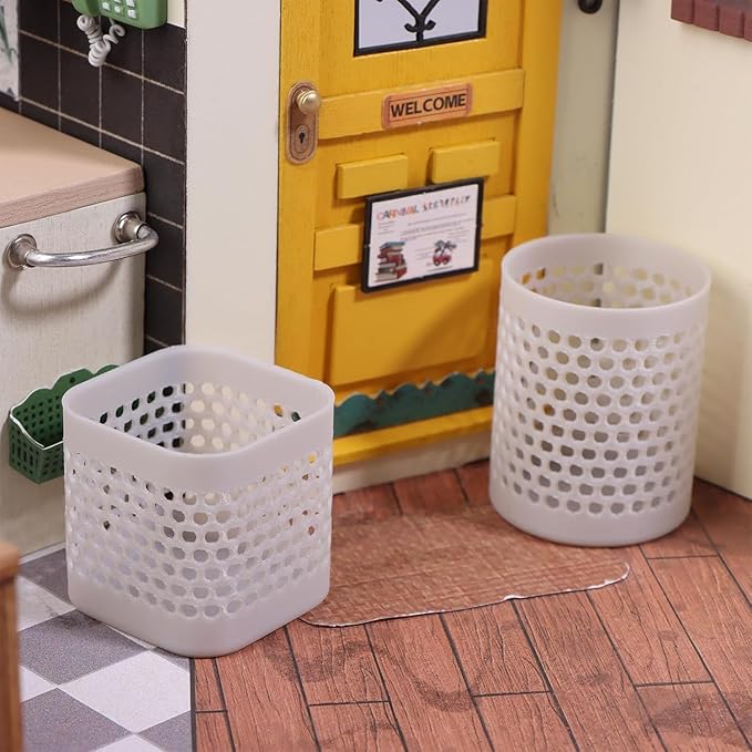 2Pcs 1:12 Scale Dollhouse Miniature Storage Basket, Plastic Laundry Basket, Bathroom Furniture Accessory