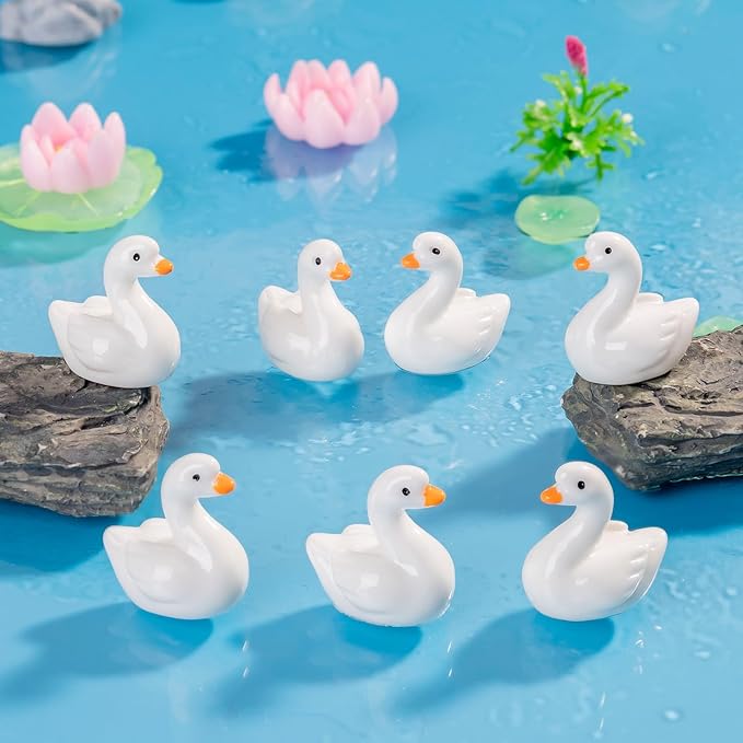 50 Mini Resin Animal Swan Figurines,Mini Christmas Figurines,Suitable for Fairy Gardens,Xmas Decor,Santa’s Village,Miniature Landscapes,Dollhouse Accessories,Party Gifts