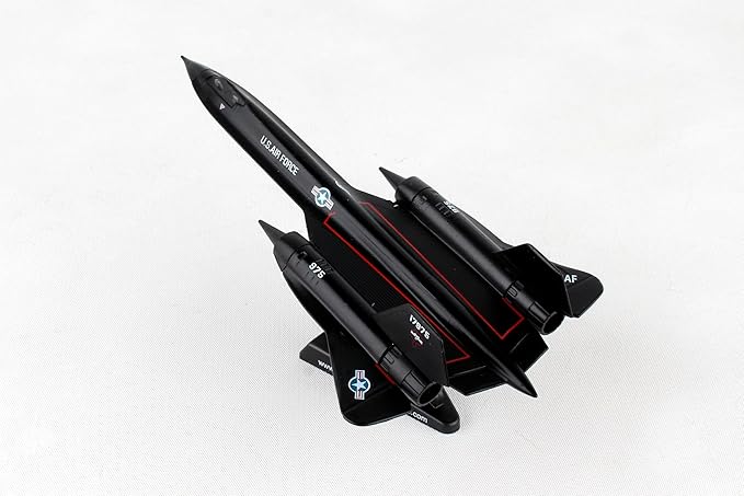 SR-71 Blackbird Die-Cast Metal Model – 1:200 Scale Strategic Reconnaissance Aircraft Replica with Display Stand, Highly Detailed, 6.2” Length x 3.2” Wingspan, Adult Collectible Ages 14+