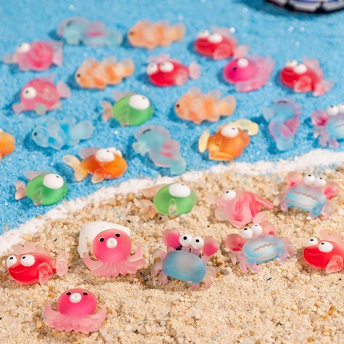 100 Pcs Mini Resin Sea Animals Variety Tiny Ocean Animals Figures Miniature Little Small Animal Figurines Bulk for Micro Fairy Garden Landscape Dollhouse Accessories Hide Crafts Decor Aquarium