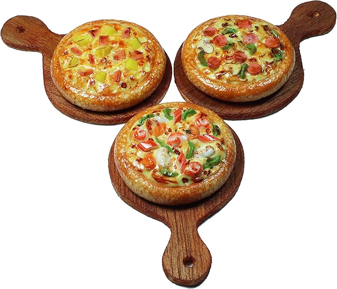 ThaiHonest 3 Pieces Pizza Miniature Set, Realistic Miniature Pizza on Wooden Tray, Dollhouse Food, 1:6 Scale, Multicolor, Clay