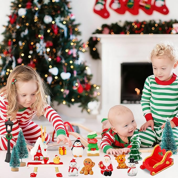 Mini Christmas Figurines, Resin Snowman Gingerbread Man Christmas Scenery Ornaments for Village Decoration Making