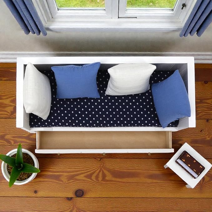 1/12 Scale Miniature Doll House Couch, Mini Sofa Day Bed, High Simulation Upholstered Wooden Fabric Loveseat with Pillows for 6 Inch Dolls, Modern Living Room Furniture, Realistic Model Decoration