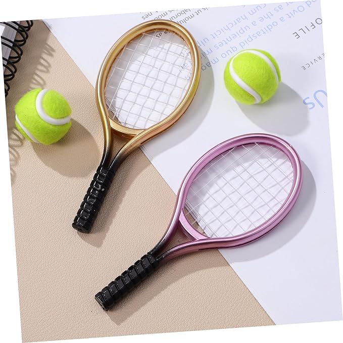 Garneck 2pcs Miniature Tennis Racket and Ball Set Plastic Mini Tennis Racket Miniature Sports Equipment for Home Decor (Random Color)