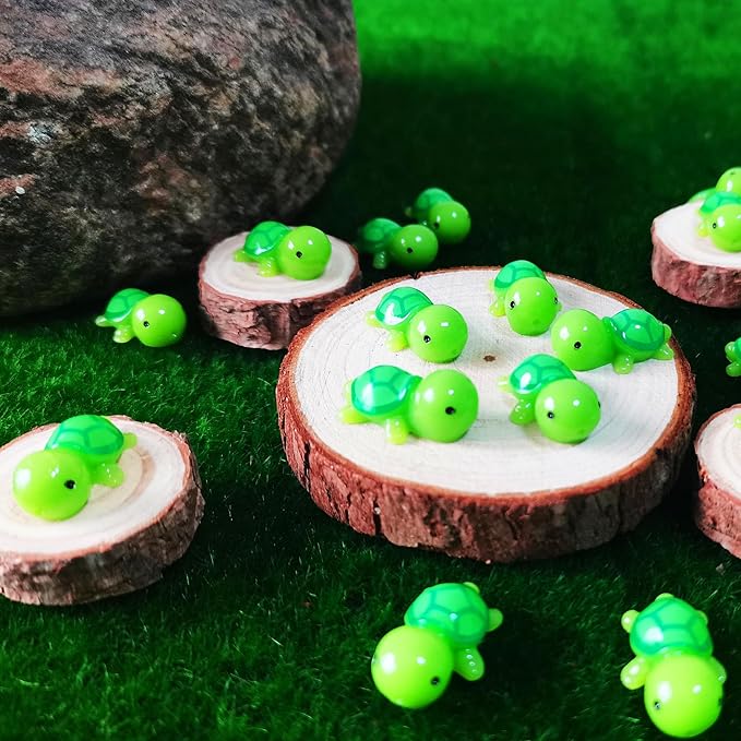 200 Pcs Tiny Sea Turtle Figurine Green Mini Turtle Statue Miniature Sea Creatures Tortoise Resin Animals for DIY Home Garden Decoration