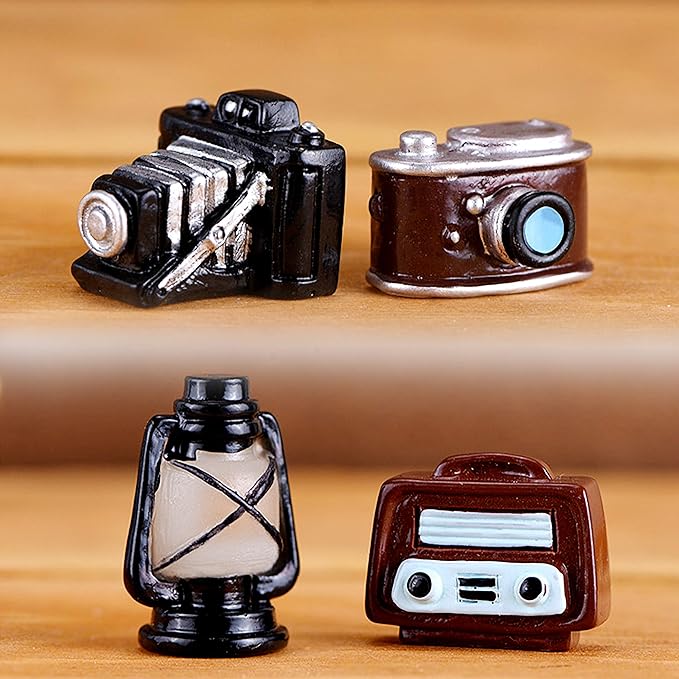 12Pcs Dollhouse Furniture Accessories Decor, Miniature Doll House Retro Home Appliances Ornaments, Mini Simulated Furniture Models for Pretend Play and Diorama DIY